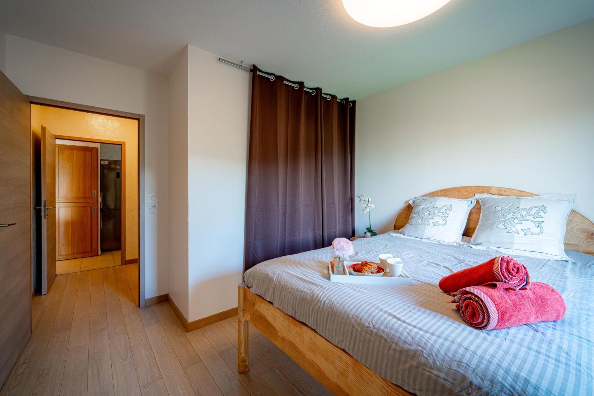 Vue Sur Les Montagnes-Wifi-Terrasse Apartment Saint-Jean-d'Arvey Ngoại thất bức ảnh